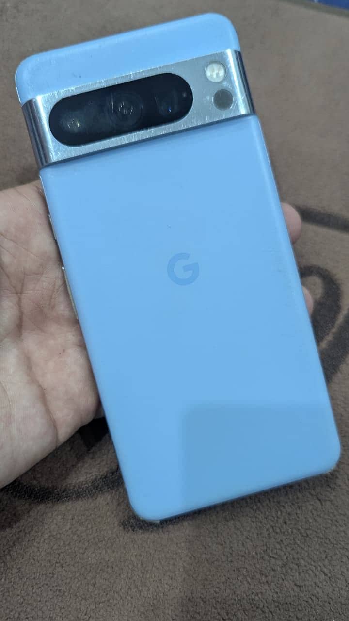 Google Pixel 8 Pro 4