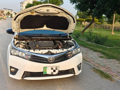 Toyota Corolla Altis 2016
