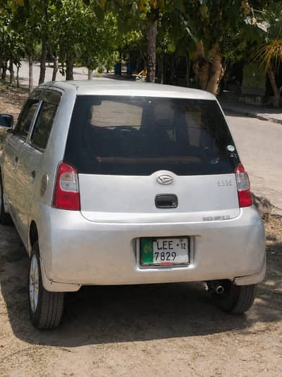 Daihatsu Esse 2012