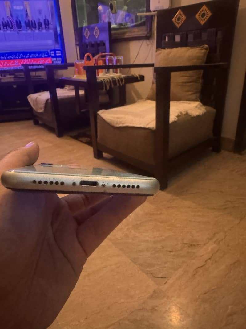 Apple iPhone 11 2