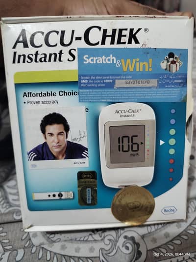 ACCU-CHEK. Instant S