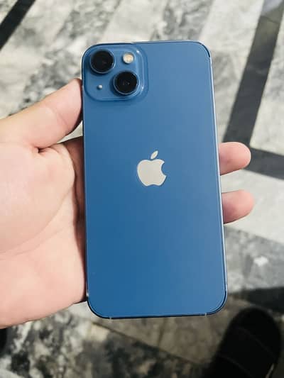 Apple iPhone 13