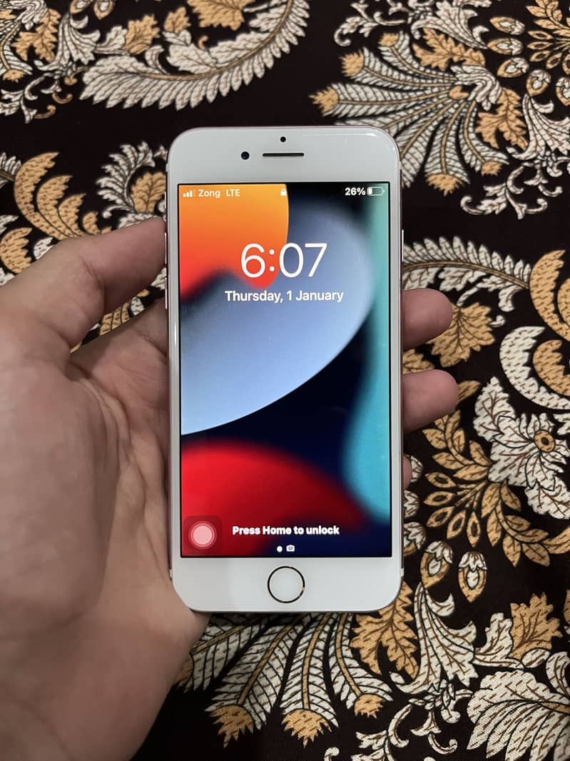 Apple iPhone 7 4