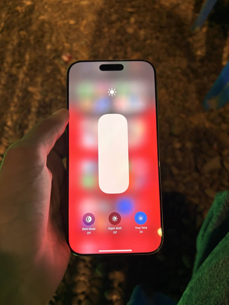 Apple iPhone 16 Pro Max 5