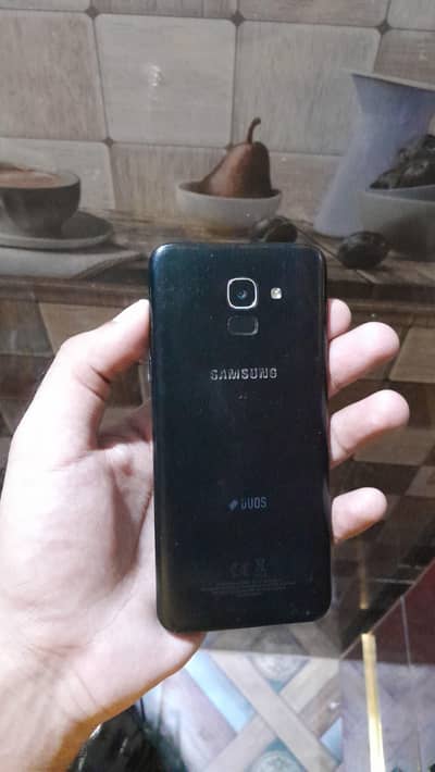 Samsung Mobile J6