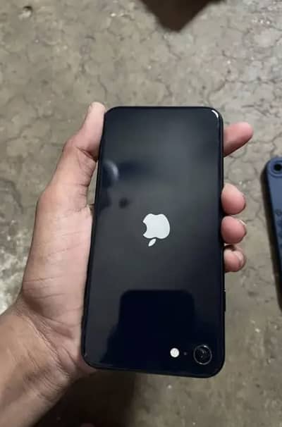 Apple iPhone SE