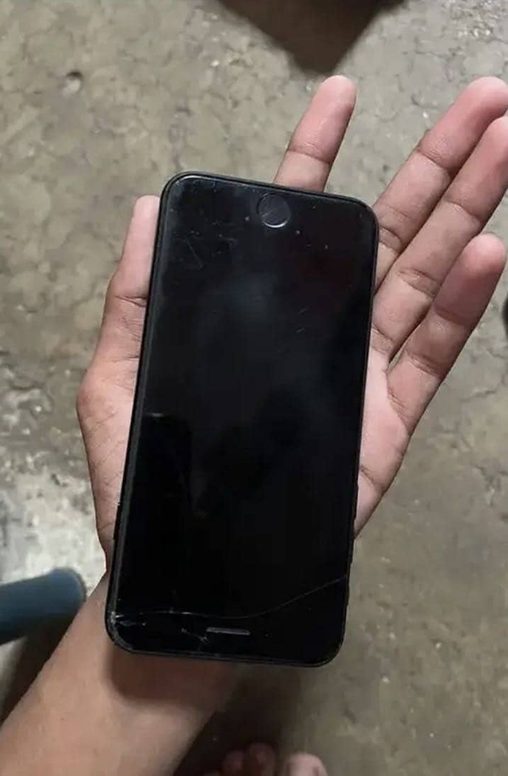 Apple iPhone SE 7
