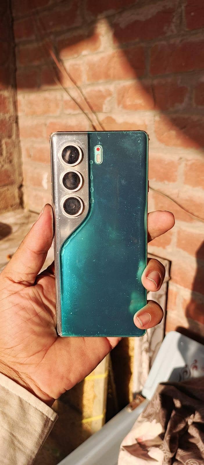 Tecno CAMON 40 Pro 11