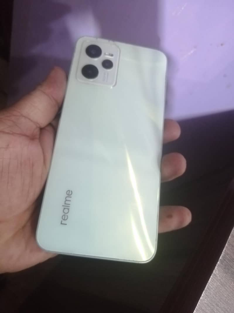 Realme C35 3