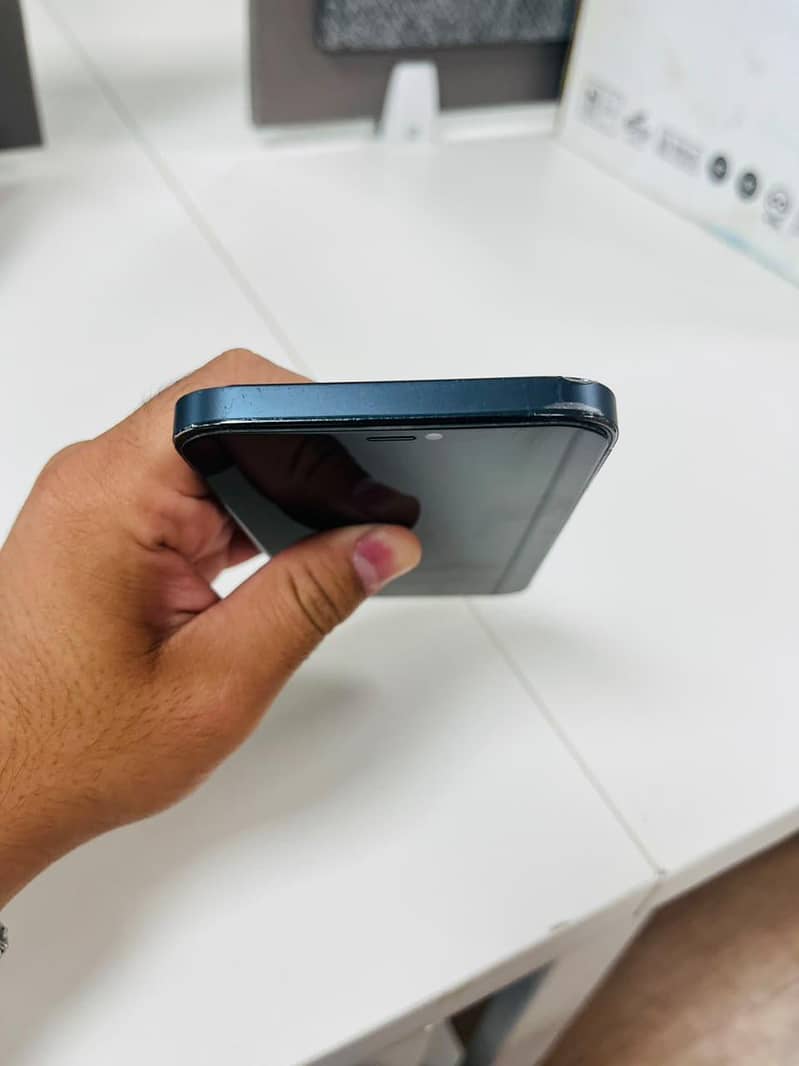 Apple iPhone 12 Pro Max 2