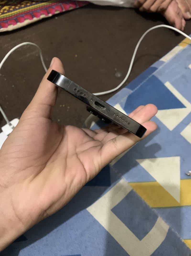 Apple iPhone 14 Pro Max 5
