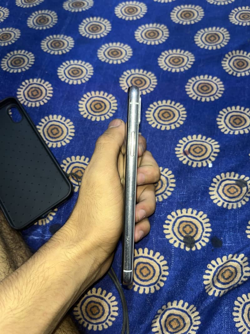 Apple iPhone X 2