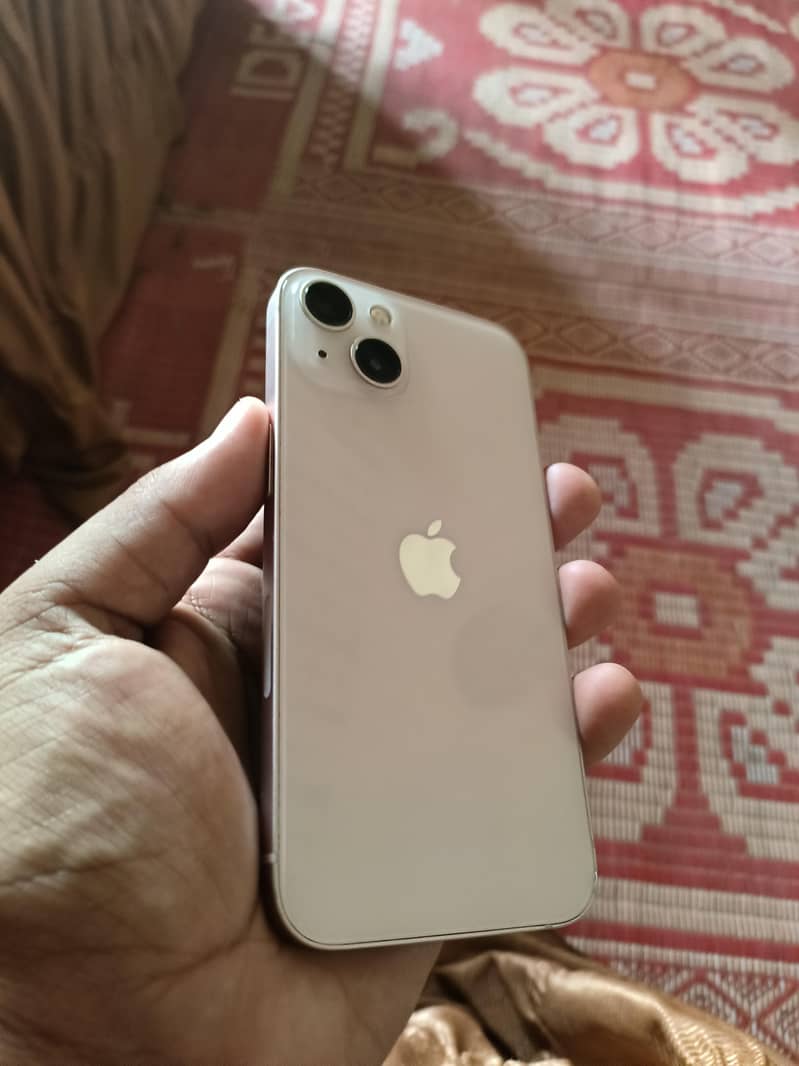 Apple iPhone 13 0