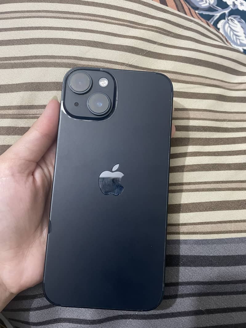iPhone 14 3