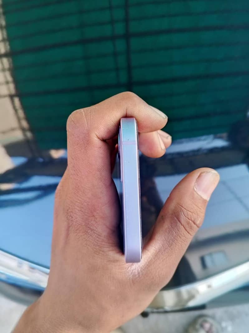 Apple iPhone 12 2