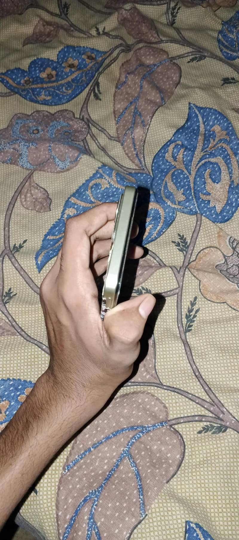 Realme C75 1