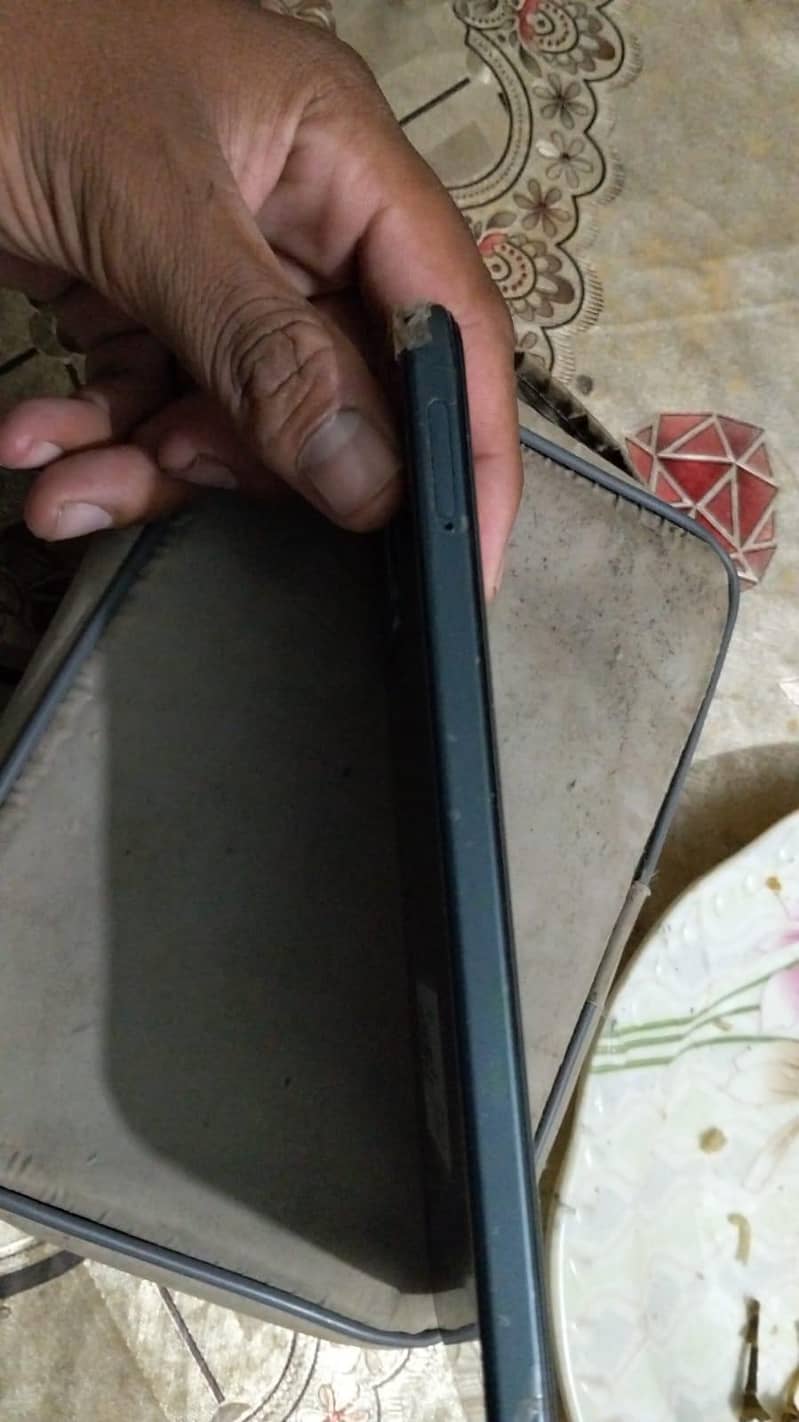 OPPO A6 4