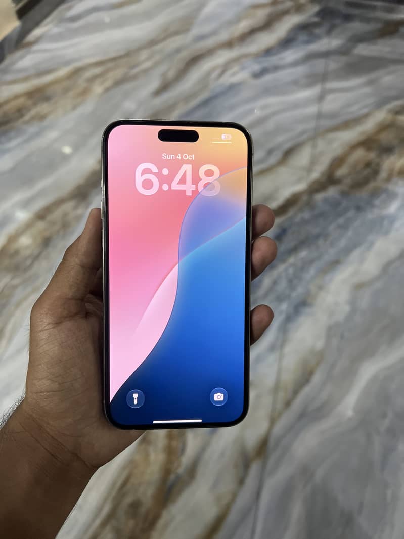 Apple iPhone 15 Pro Max 3