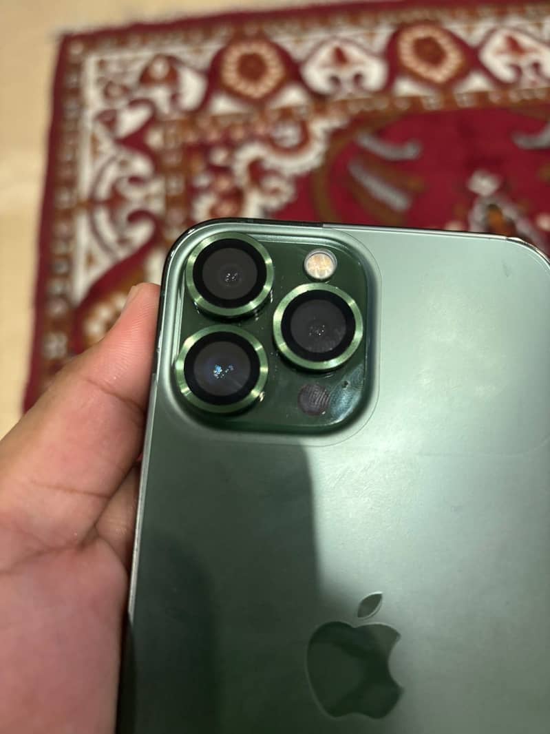Apple iPhone 13 Pro Max 3