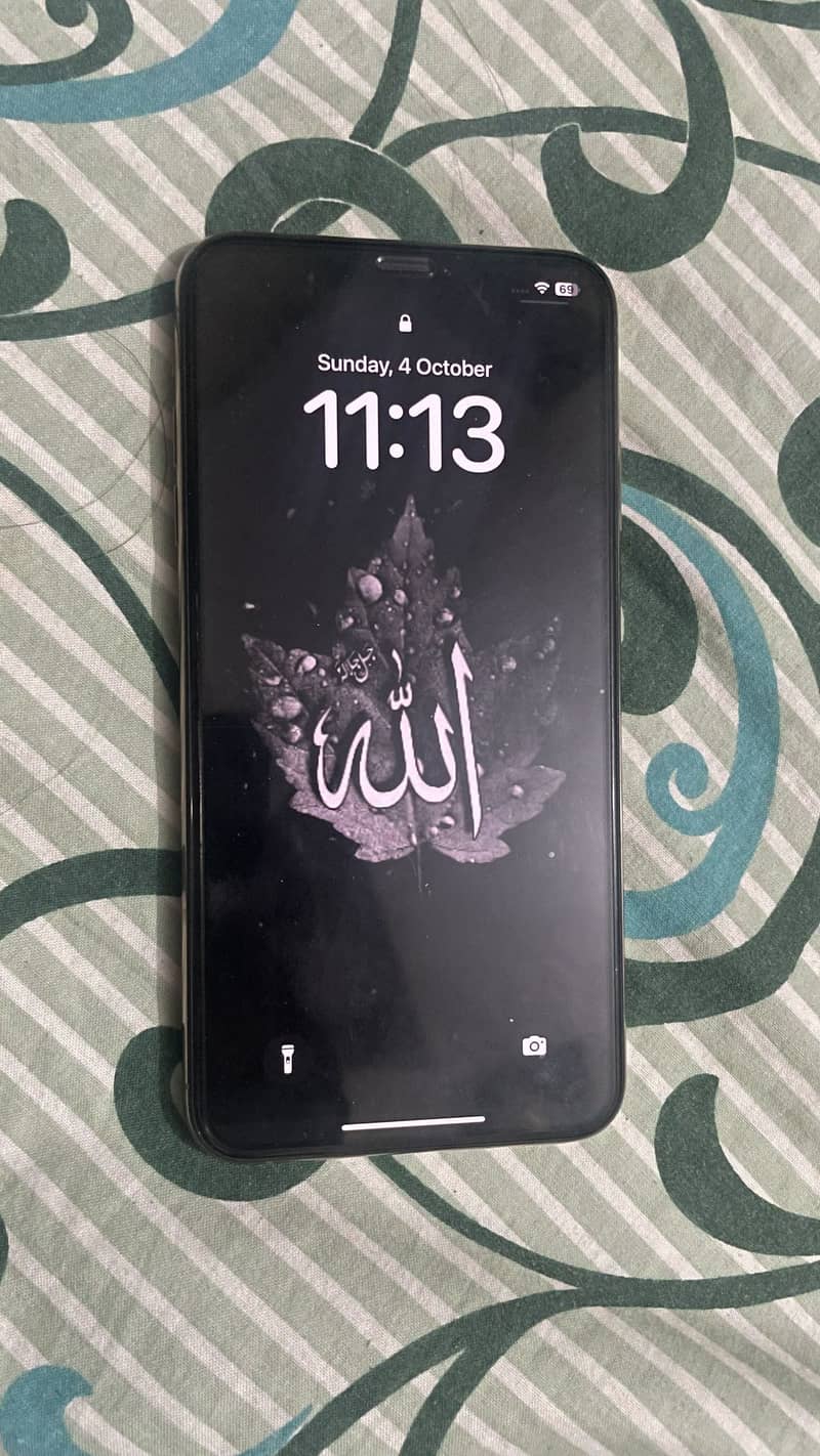 Apple iPhone XS Max 5