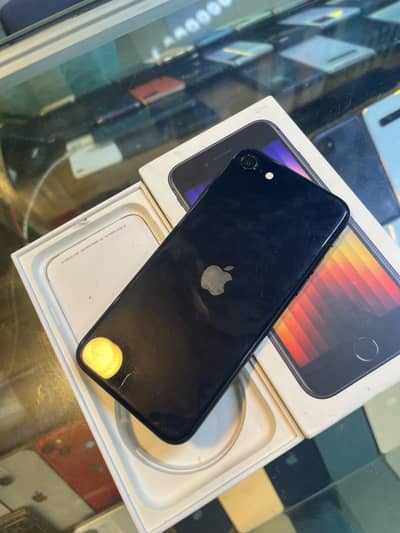 Apple iPhone SE