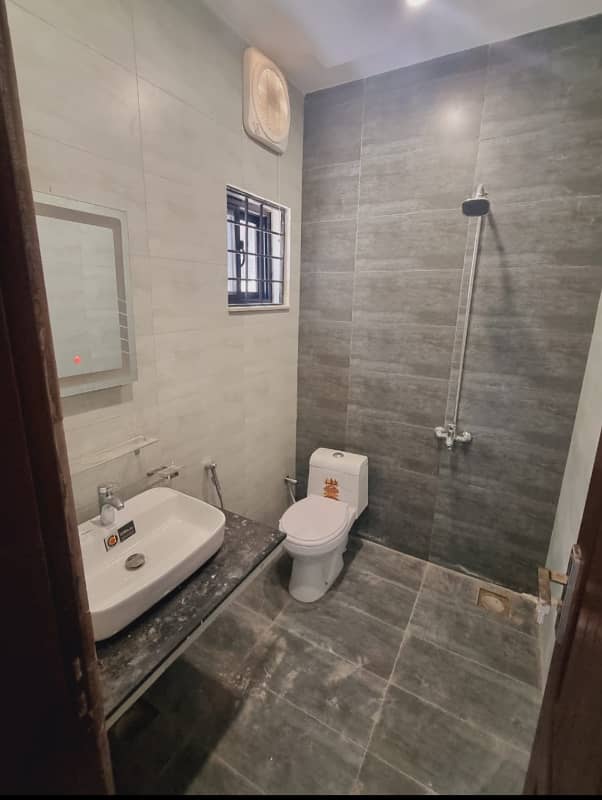 I14 Upper portion for Rent 3