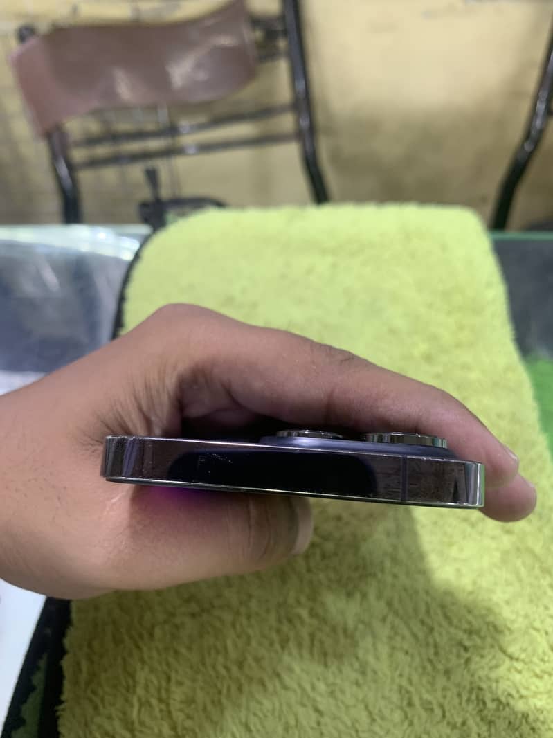 Apple iPhone 14 Pro 1