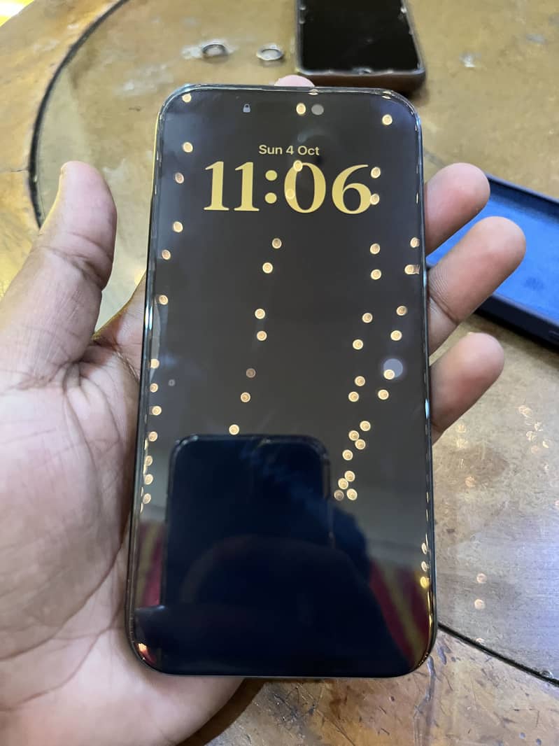 Apple iPhone 15 Pro 1