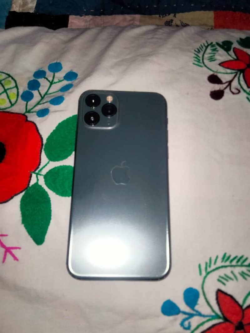 Apple iPhone 11 Pro 1