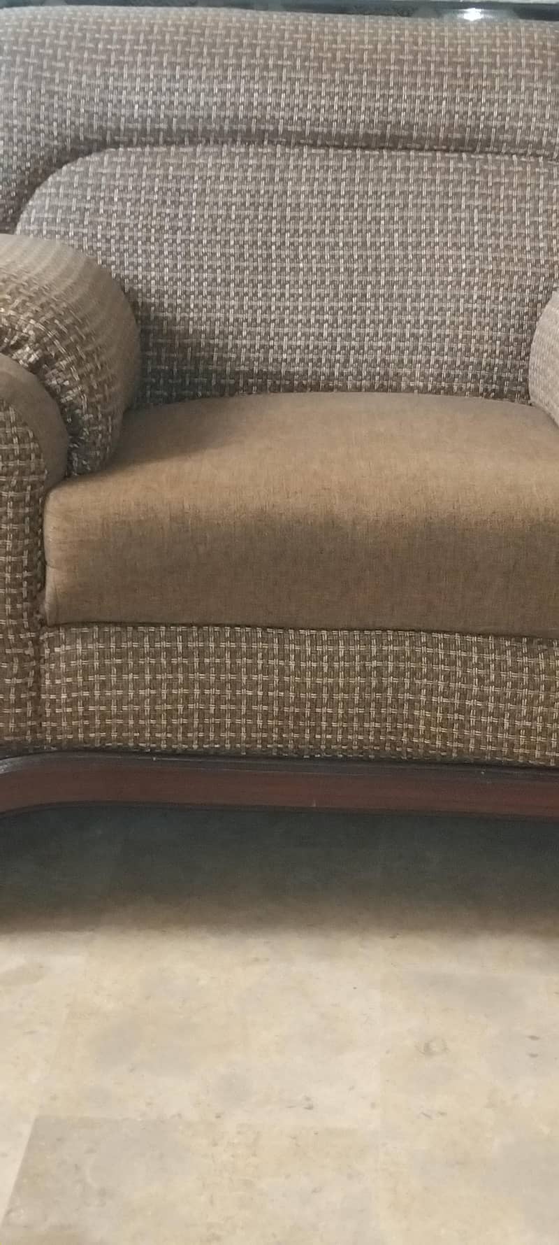 5 seater sofa with central table 1