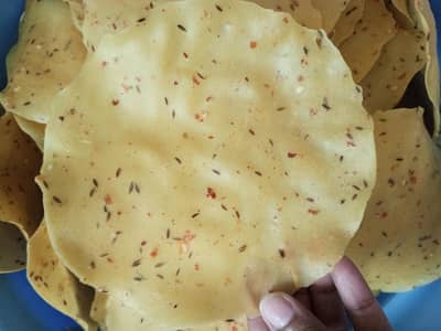 Homemade crockery, spicy and sweats