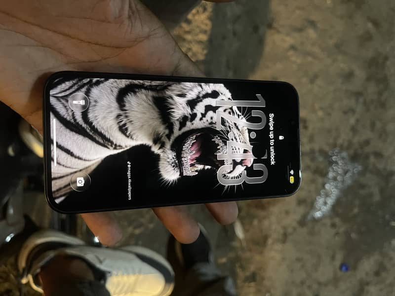 Apple iPhone 13 1