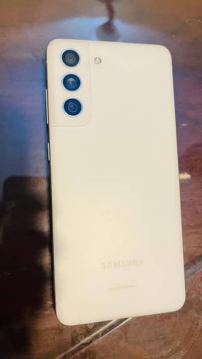 Samsung Mobile S21 FE
