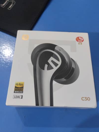SoundPEATS C30 Wireless Earbuds – Like New – Full Box