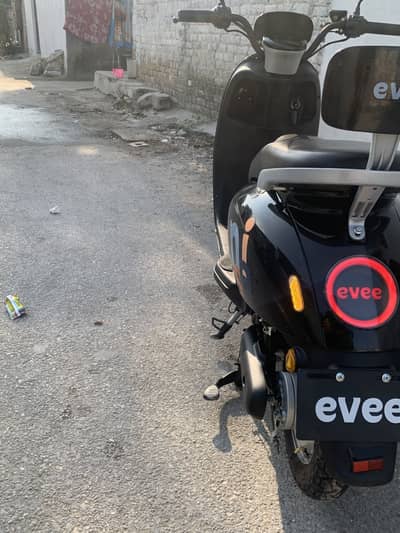 electic scooty for sale