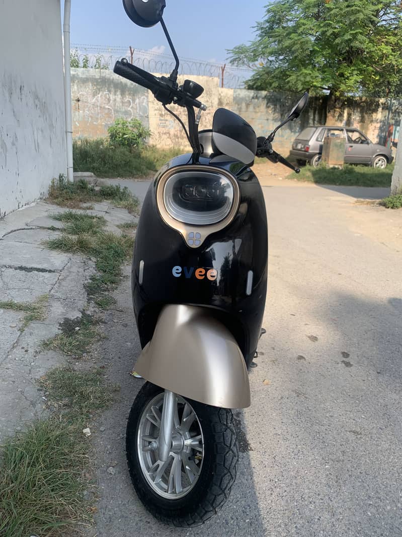 electic scooty for sale 3