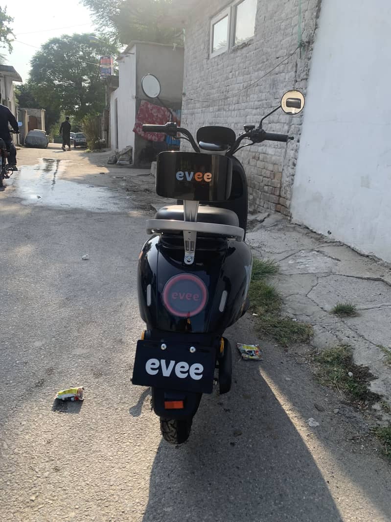 electic scooty for sale 4
