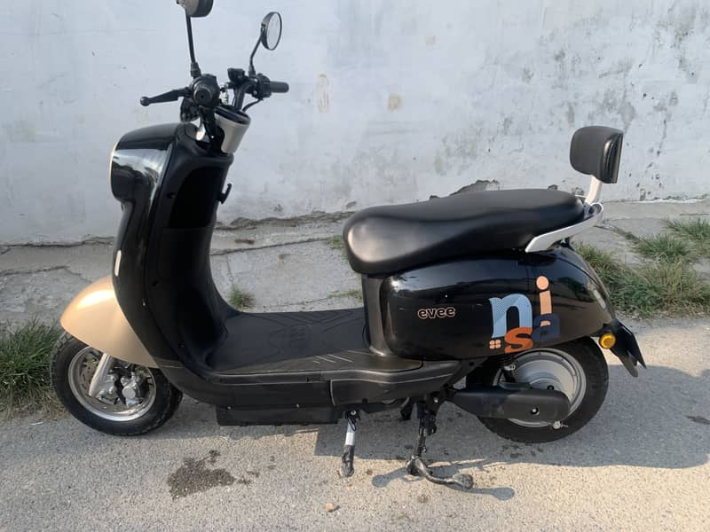 electic scooty for sale 7