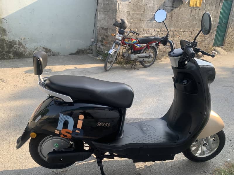 electic scooty for sale 8