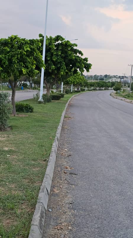 7 marla with extra land, Ready to construct plot 8