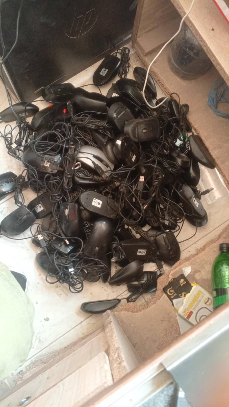 mouse branded 0