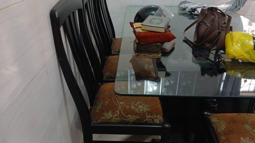 Dyning Table 0