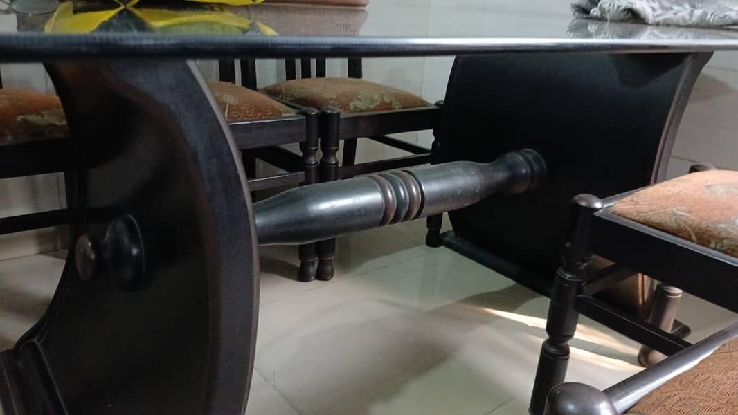 Dyning Table 4
