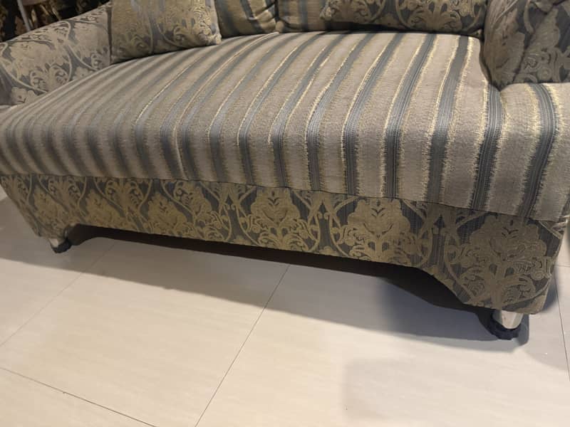 Sofa set (7 seater) 3