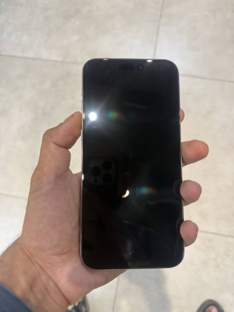 Apple iPhone 15 Pro Max 0