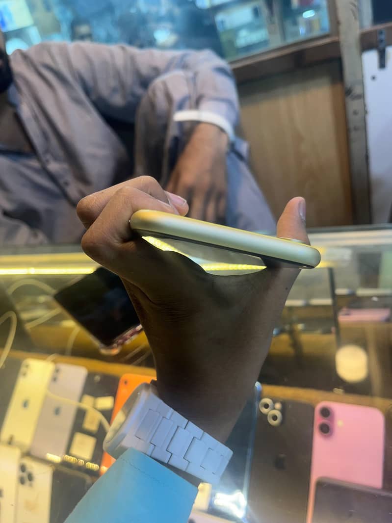Apple iPhone XR 3