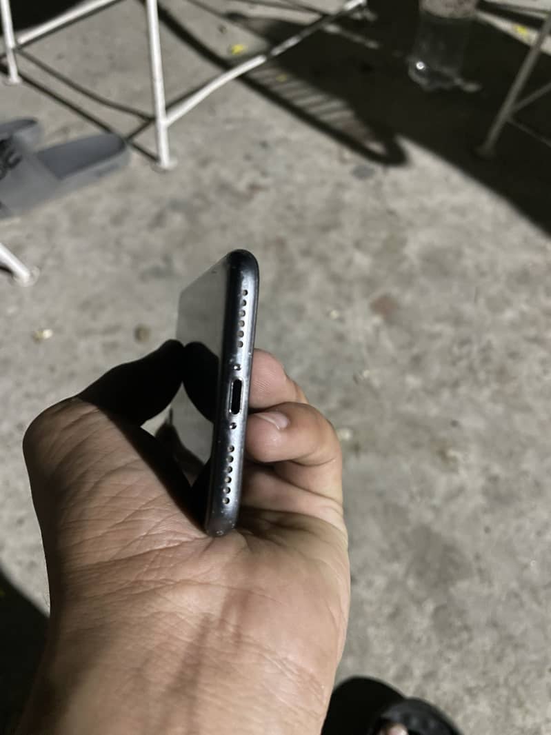 Apple iPhone 8 2