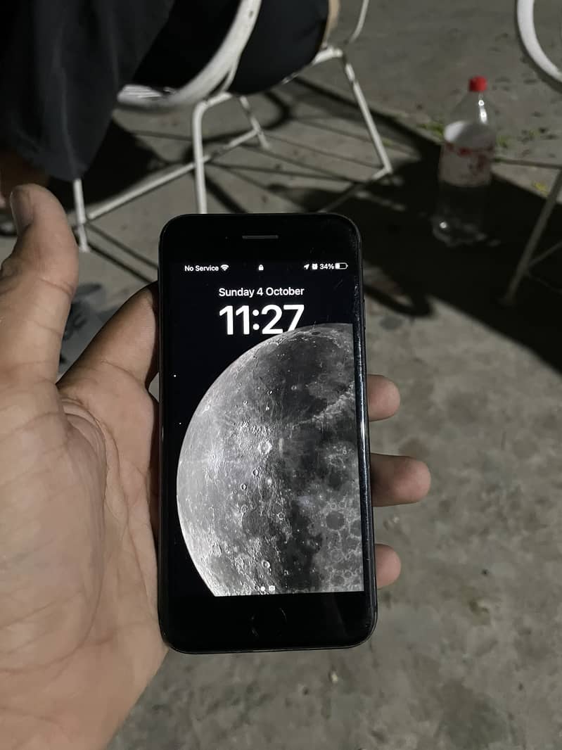 Apple iPhone 8 3