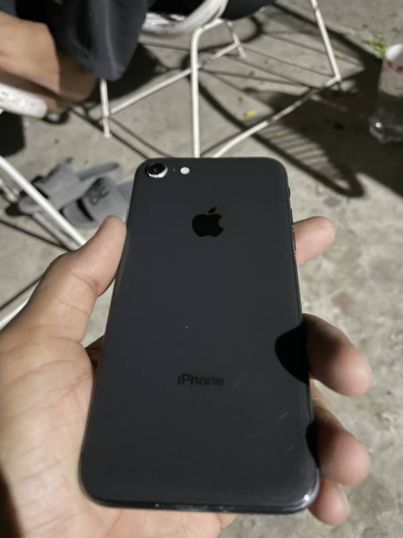 Apple iPhone 8 8