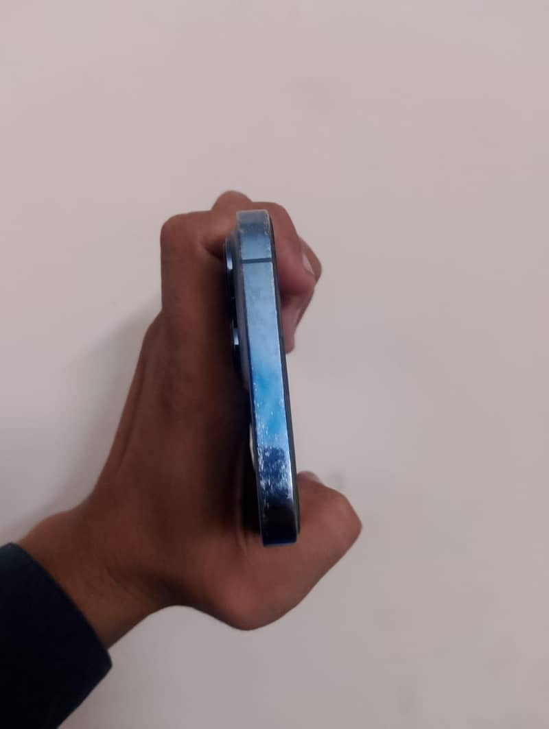 Apple iPhone 13 Pro Max 3